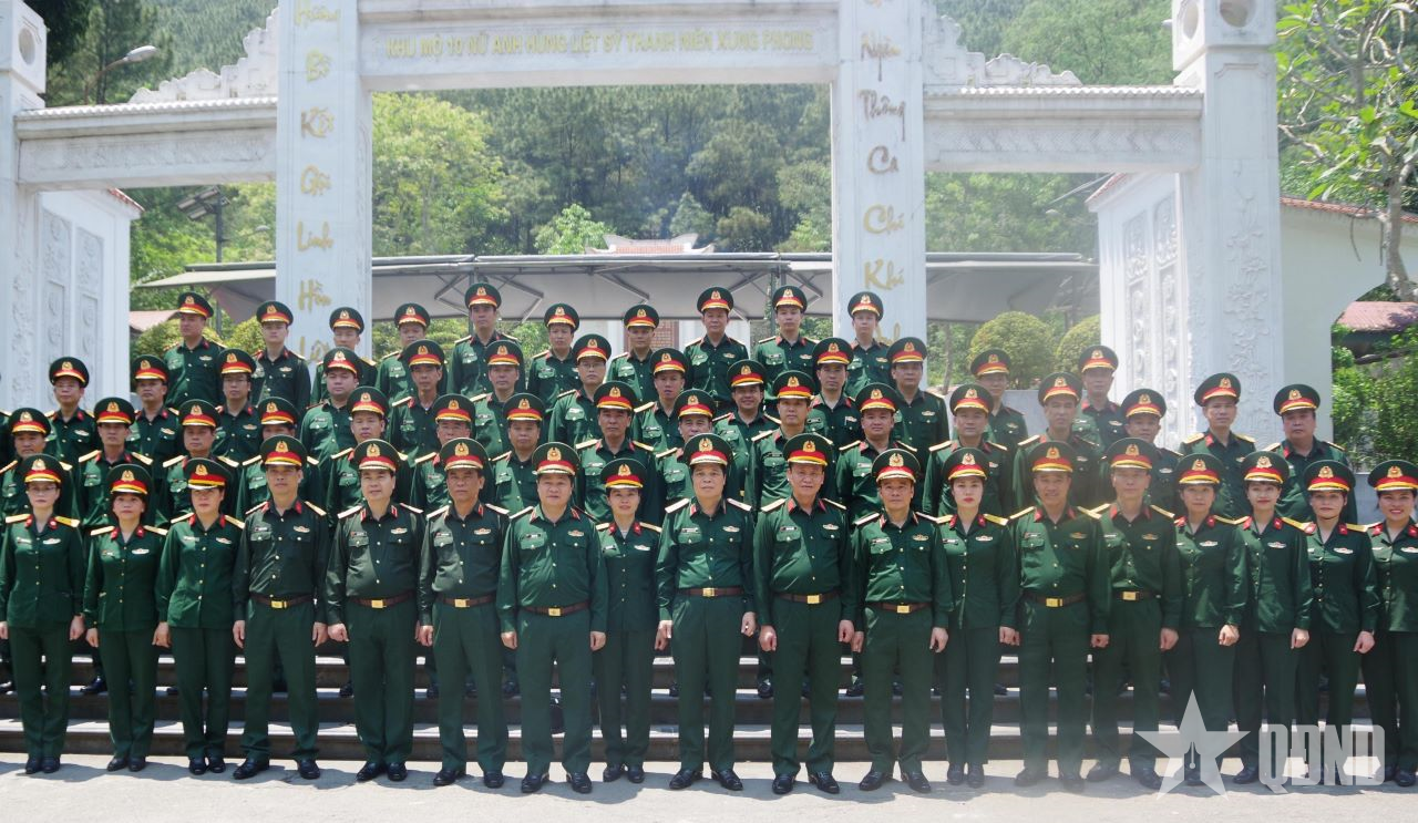 Học viện Chính trị hành quân về nguồn tại Khu di tích lịch sử quốc gia đặc biệt Ngã ba Đồng Lộc